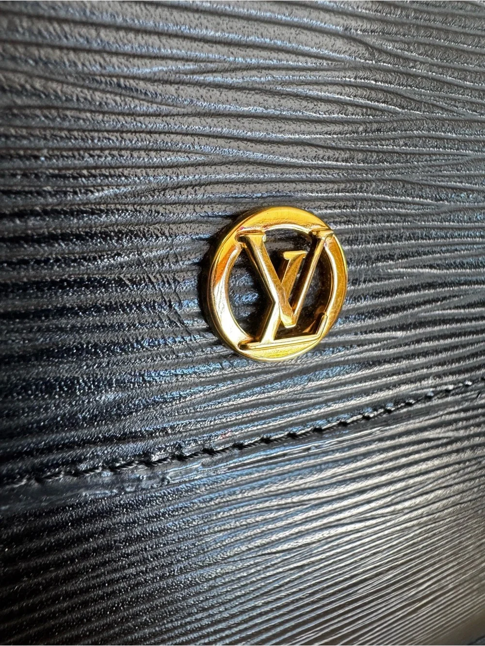Louis Vuitton VTG Classic Black Leather Clutch Gold LV Button + Dust Bag 10x7”